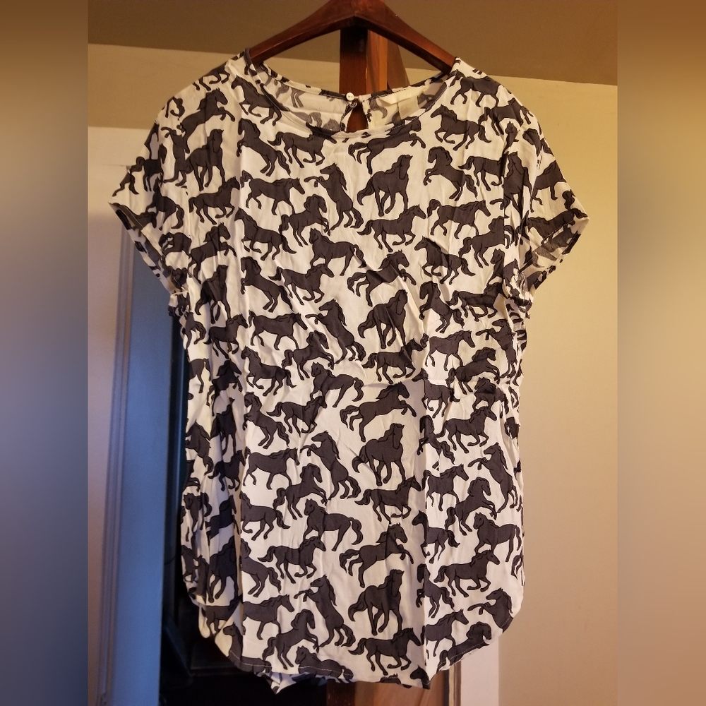 H&M Short Sleeve Top with Horse Print